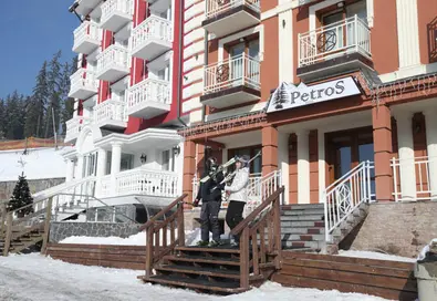 Петрос